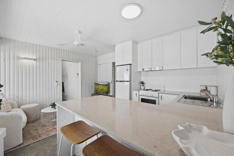 Alex Beachside Pet Friendly 2 Bed Apartment - Australian Directory 1