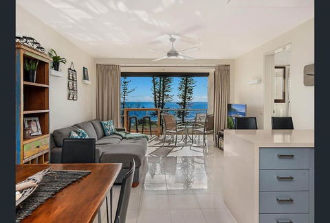 Alexandra Headland Beach - Stunning Views ZF9 - Australian Directory 2