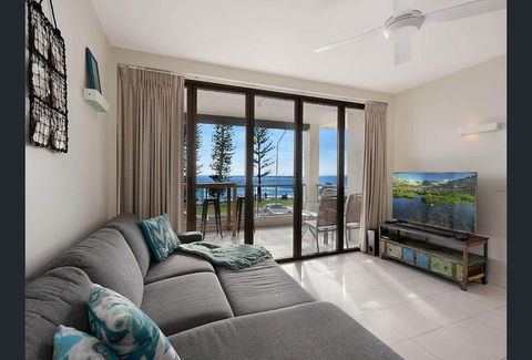 Alexandra Headland Beach - Stunning Views ZF9 - Australian Directory 4