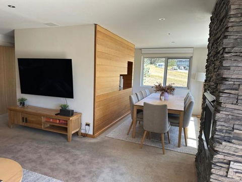 Altitude Apartments - Australian Directory 1