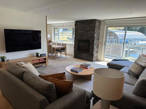 Altitude Apartments - Australian Directory 2