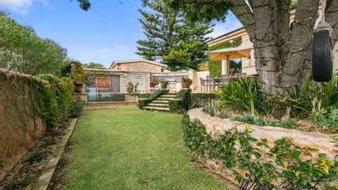 Alton House By Wine Coast Holidays - Australian Directory 3