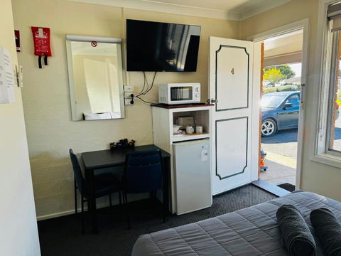 Altona Motel - Australian Directory 3