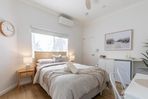Amare In Agnes Water - Australian Directory 0