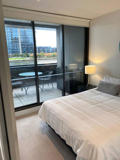 Amazing Apartment COL883104S - Australian Directory 3