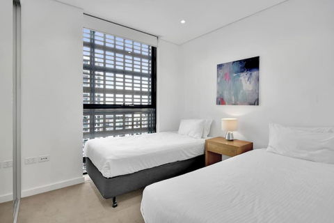 Amazing Two Bedroom St Leonards ATC62010 - Australian Directory 4