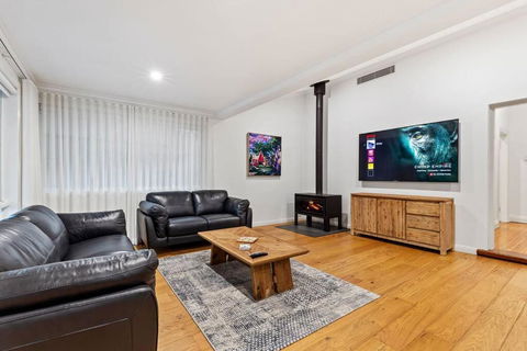 Ambience On Crampton - Australian Directory 0