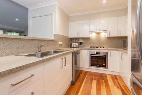 Allawah At Smiths Lake - Australian Directory 3
