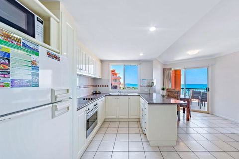 Airlie Dream - Australian Directory 2