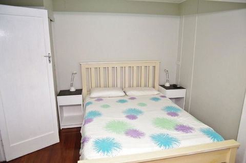 Apollo 2 9 Hodgson Street - Australian Directory 2