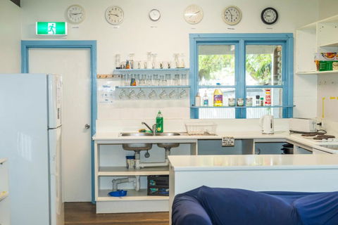 Apollo Bay Backpackers - Australian Directory 2