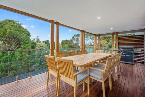 Apollo Grand - Australian Directory 4