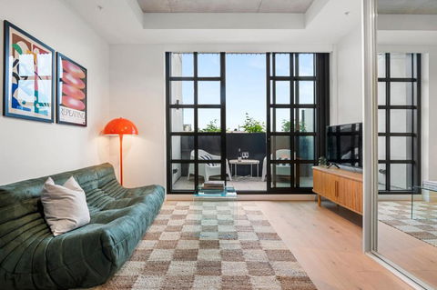 Art Deco - Collingwood Hideaway - Australian Directory 1