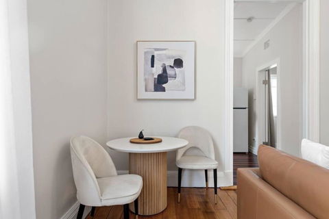 Art Deco W Modern Twist 1Bed 1Bath 1Car New Farm - Australian Directory 1