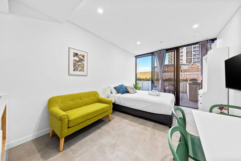 Arthur Hotel Bondi Junction No Reception And House Keeping No Sofa Bed - Australian Directory 0