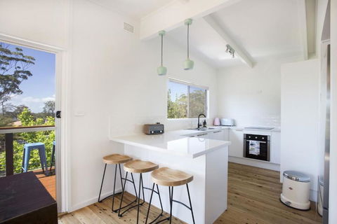 Arthurs Mollymook - Australian Directory 4