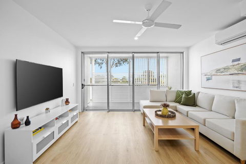 Azure River Side Townhouse - Australian Directory 2