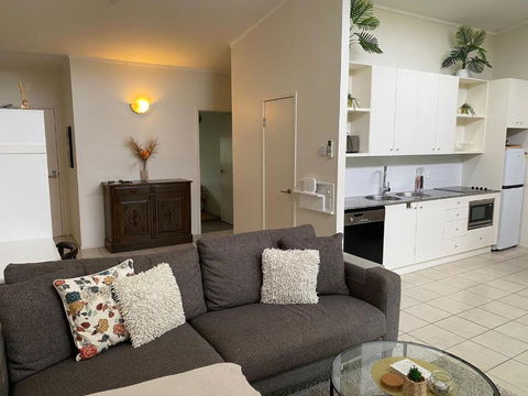 Baden 86 Rainbow Shores - Australian Directory 3