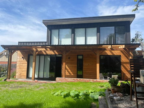 BALMORAL VILLA - Australian Directory 2