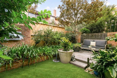 BARIS - Bariston Avenue Cremorne - Australian Directory 1