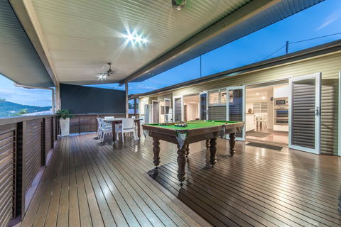 Hayman Views - Australian Directory 20