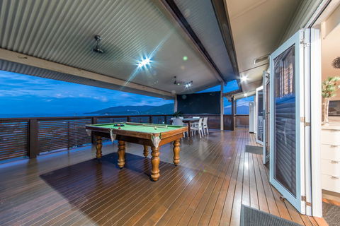 Hayman Views - Australian Directory 7