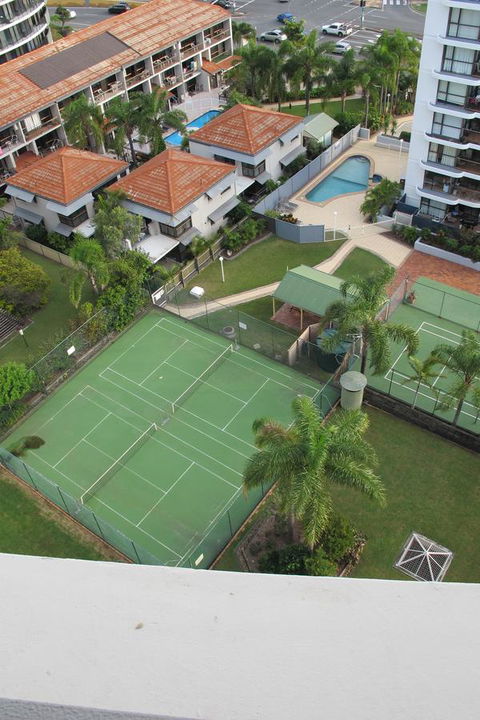 Pacific Regis Beachfront Holiday Apartments - Australian Directory 6