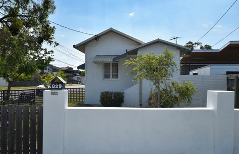 Absolute Waterfront - Australian Directory 6