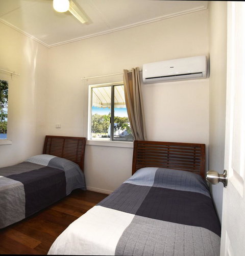 Absolute Waterfront - Australian Directory 3