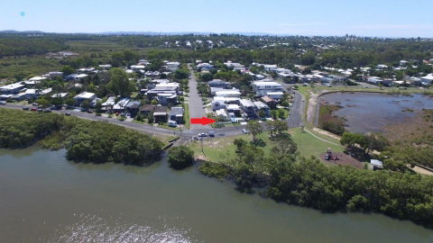 Absolute Waterfront - Australian Directory 13