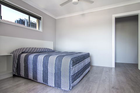 Burleigh Gold Coast Motel - Australian Directory 10