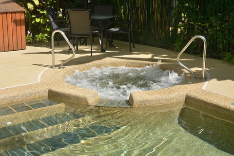 Port Douglas Apartments - Adults Only Oasis - Australian Directory 17