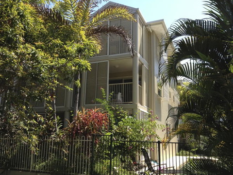 Port Douglas Apartments - Adults Only Oasis - Australian Directory 38