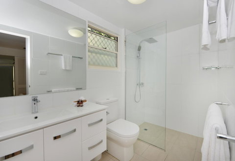 Port Douglas Apartments - Adults Only Oasis - Australian Directory 32