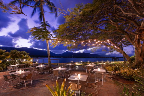 Hilton Cairns - Australian Directory 24