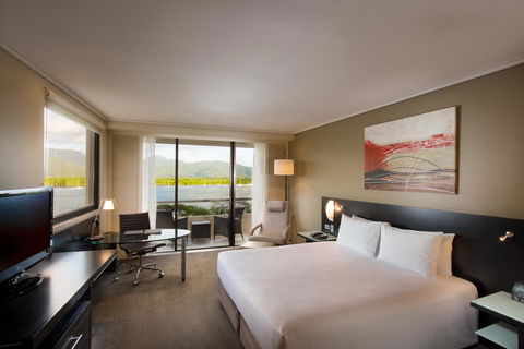 Hilton Cairns - Australian Directory 7