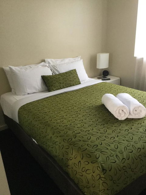 Villa Nova Motel - Australian Directory 23