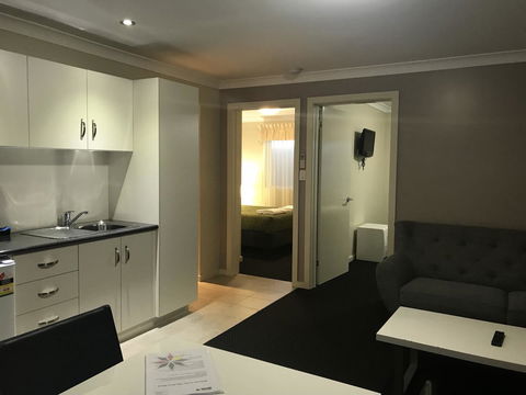 Villa Nova Motel - Australian Directory 18