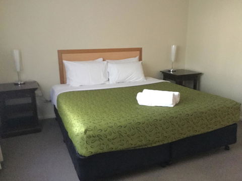 Villa Nova Motel - Australian Directory 1