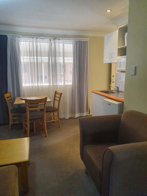 Villa Nova Motel - Australian Directory 8