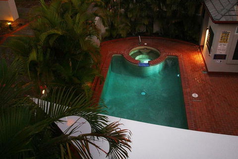 Burleigh On The Beach - Australian Directory 31