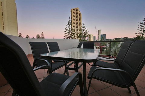 Burleigh On The Beach - Australian Directory 29