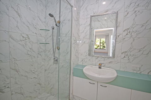 Unit 8 Bronte Of Coolum - Australian Directory 2