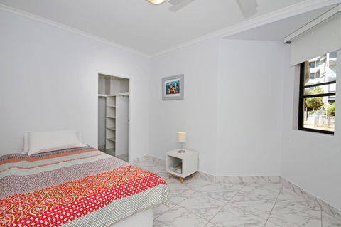 Unit 8 Bronte Of Coolum - Australian Directory 5