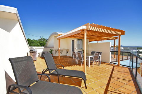 Unit 8 Bronte Of Coolum - Australian Directory 8