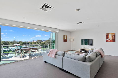 Akama Resort - Australian Directory 27