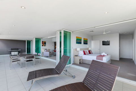 Akama Resort - Australian Directory 8