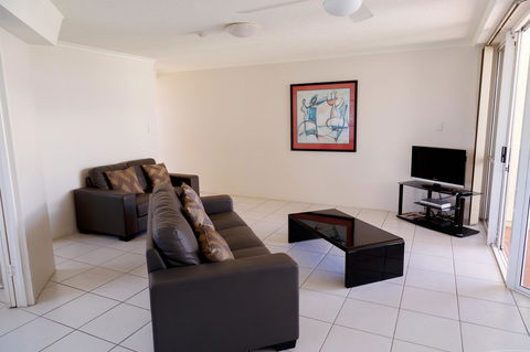 Crystal Beachfront Apartments - Australian Directory 27