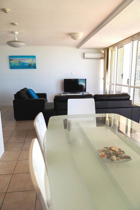 Crystal Beachfront Apartments - Australian Directory 35