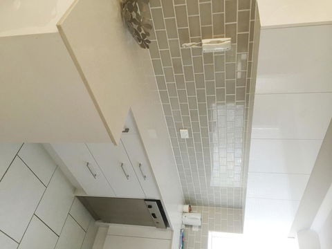 Crystal Beachfront Apartments - Australian Directory 38